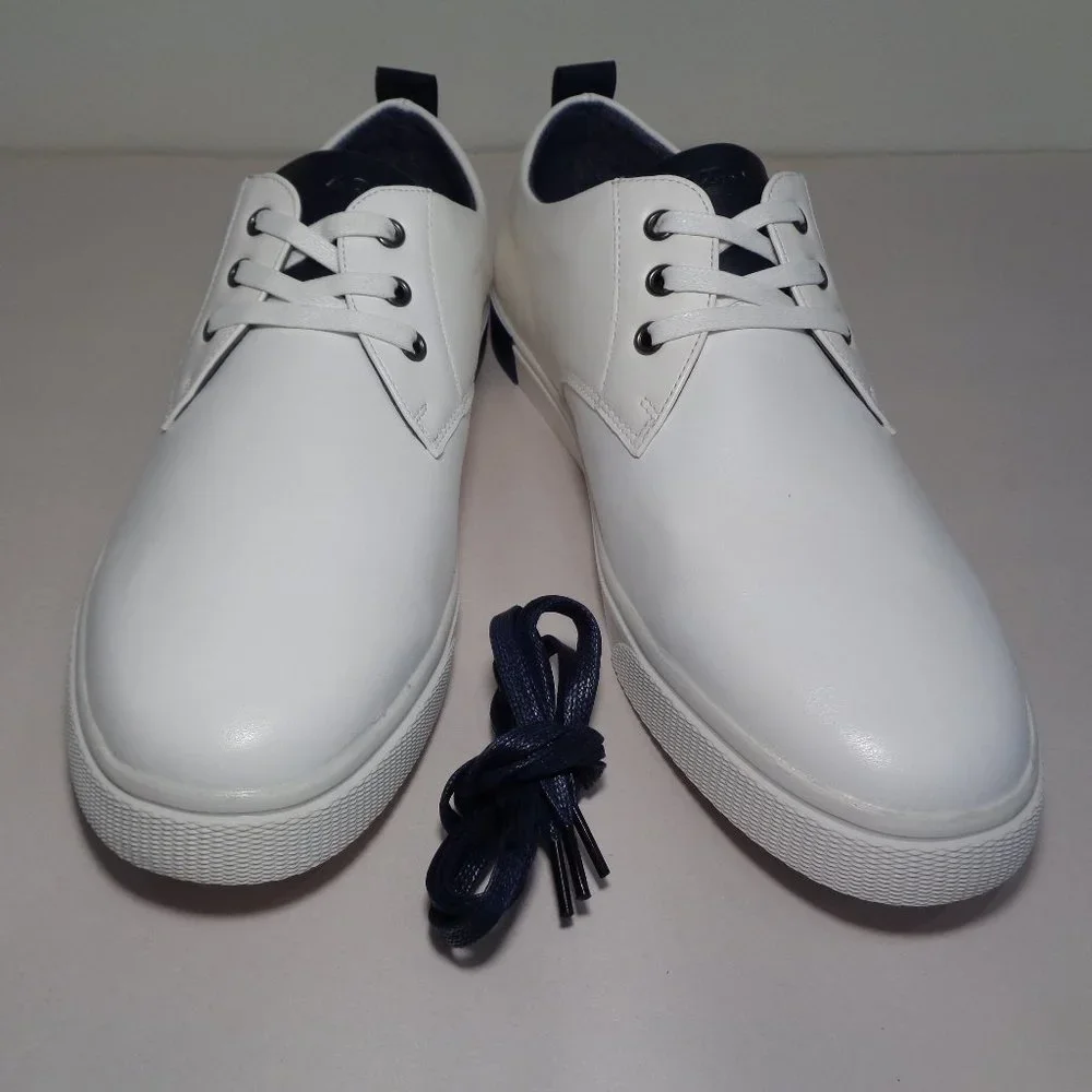 IZOD Size 11 M ISAAC White Sneakers New Men's Shoes